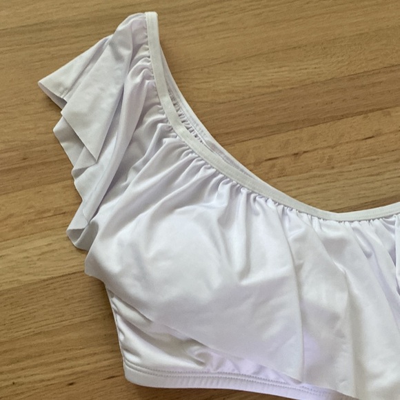 La Vie en Rose White Ruffle Swim Top - Picture 2 of 3